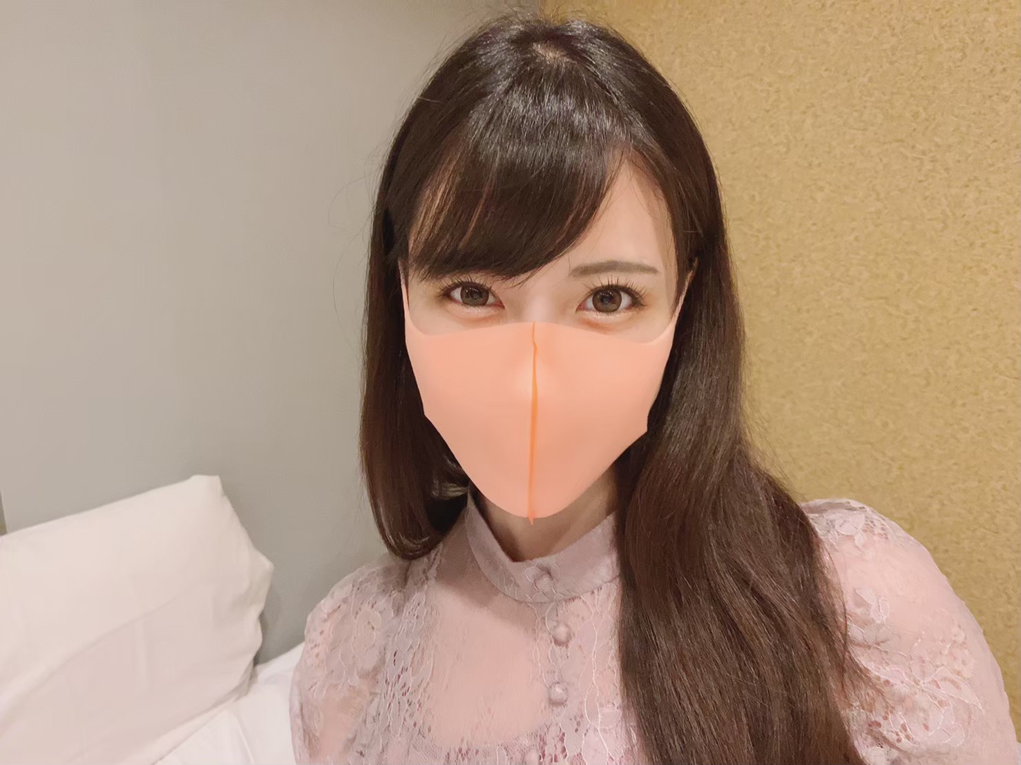 【有码】FC2-4164788 【絡みつく汗と膣！】